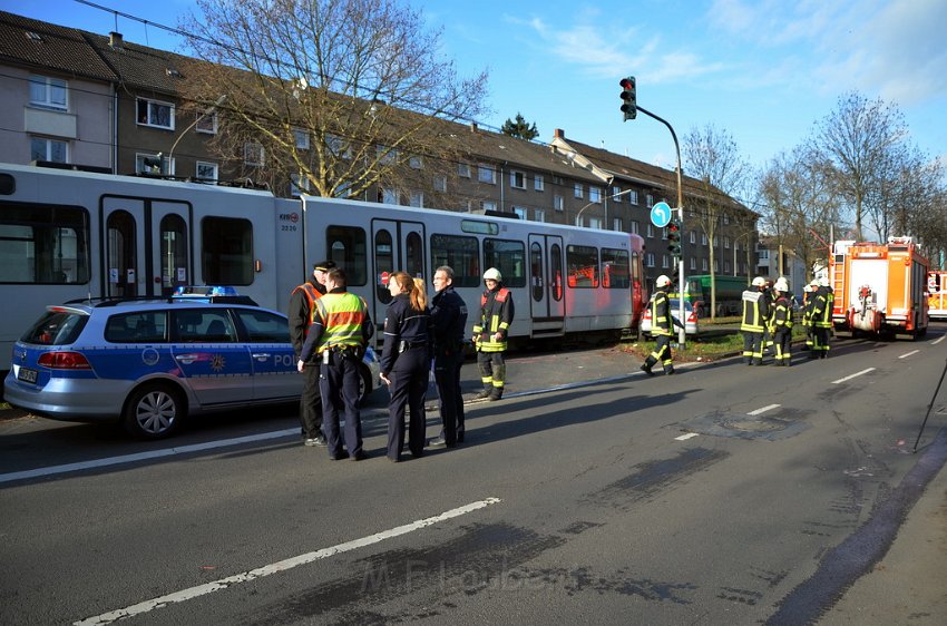 VU Koeln PKW Bahn Amsterdamerstr Friedrich Karlstr P058.JPG